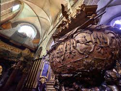 Basílica do Corpus Christi, interior