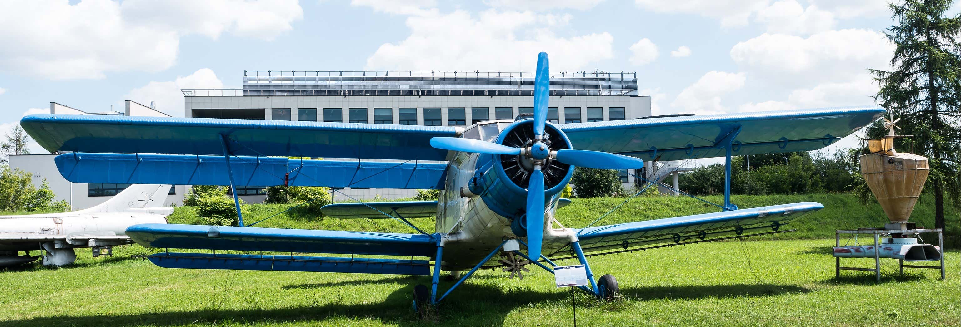 Visita guiada por el Museo Polaco de Aviación