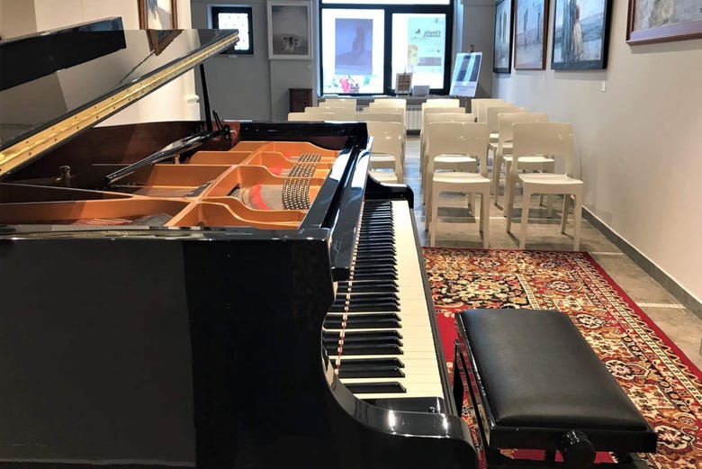 Piano de la sala de conciertos