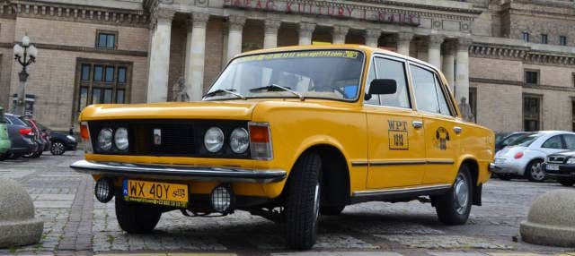 Tour privado en coche antiguo con guía en español