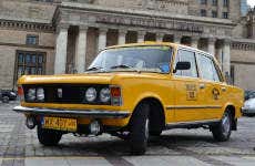 Tour privado en coche antiguo con guía en español