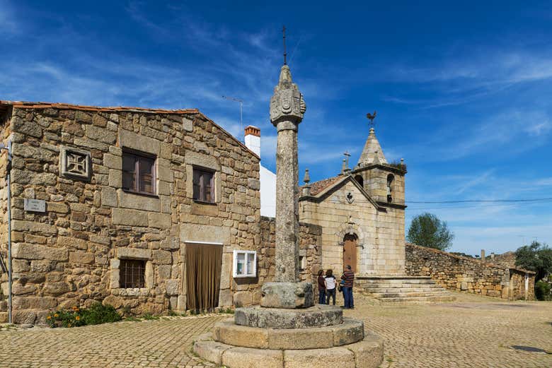 Excursão a IdanhaaVelha, Monsanto e Penha Garcia saindo de Castelo Branco