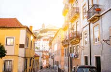 Free Walking Tour of Mouraria & Graça