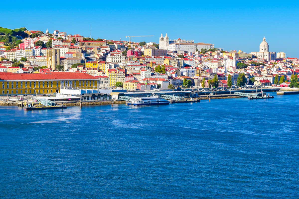 Paseo en barco tradicional por Lisboa Reserva en