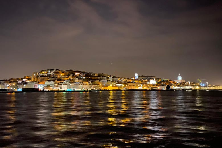 Vistas de Lisboa de noche