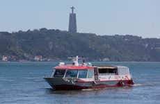 Passeio de veleiro pelo Tejo