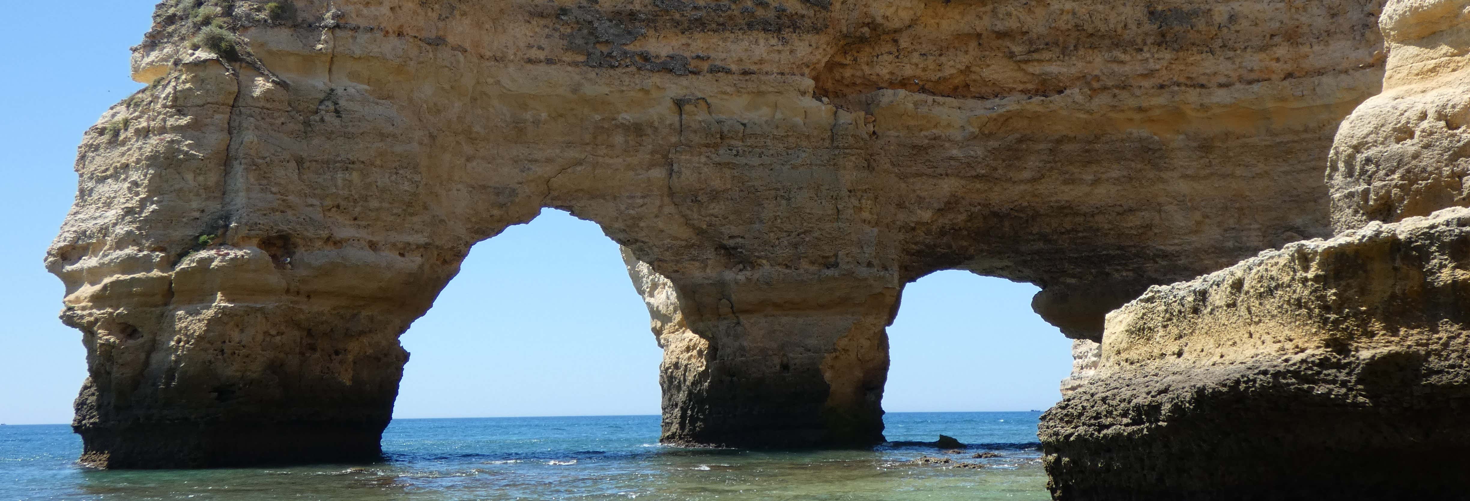 Paddle dans les grottes de Benagil