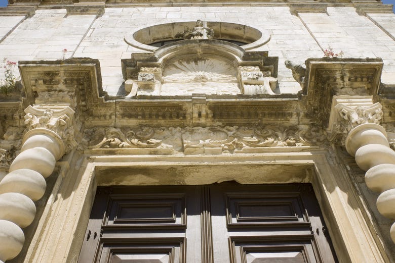 Pórtico da catedral de Aveiro