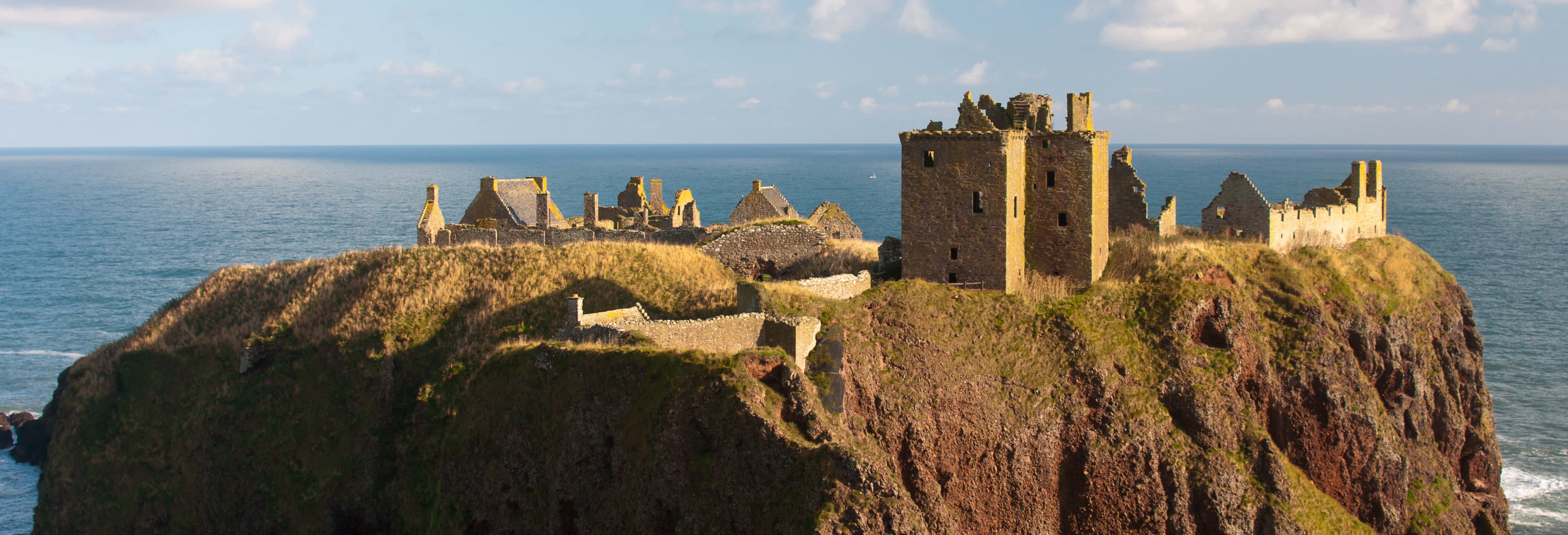 Excursión a los castillos de Glamis y Dunnottar desde Edimburgo