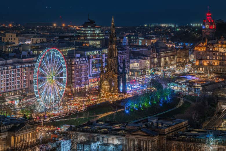 Edimburgo en Navidad de noche