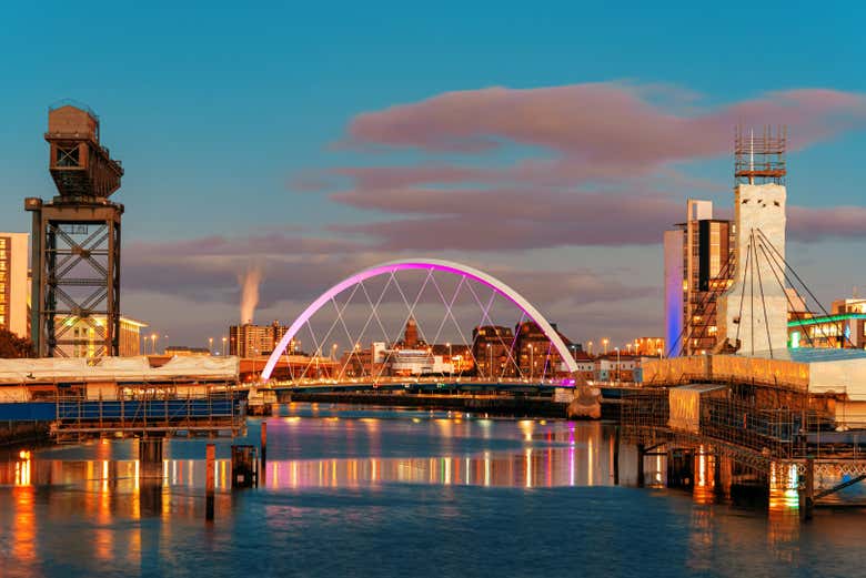 Recorriendo Glasgow al atardecer