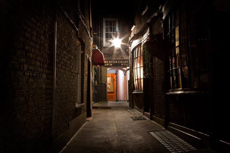 Wandering through London's alleyways