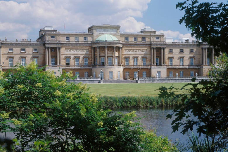 The gardens of Buckingham Palace