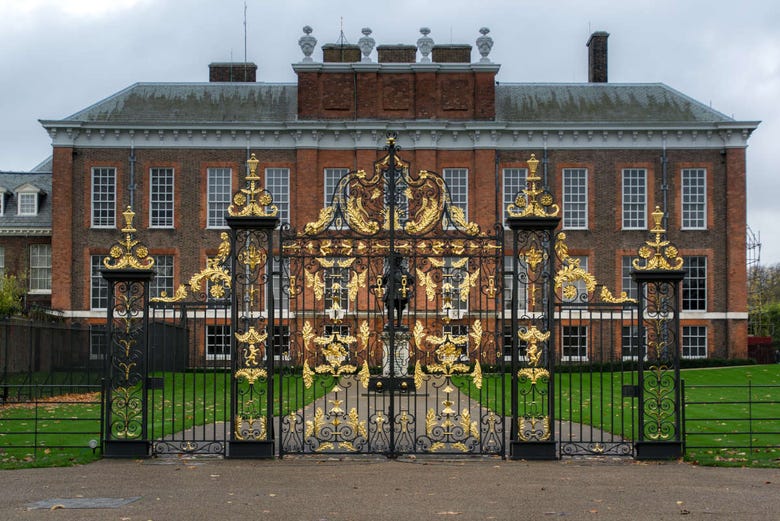 L'ingresso del palazzo