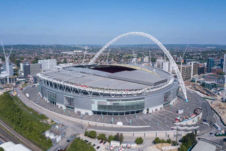 Tour of Wembley Stadium in London - LondonCityBreak.com