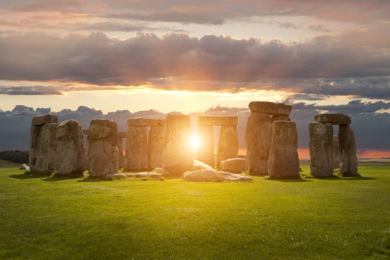 Stonehenge at dusk