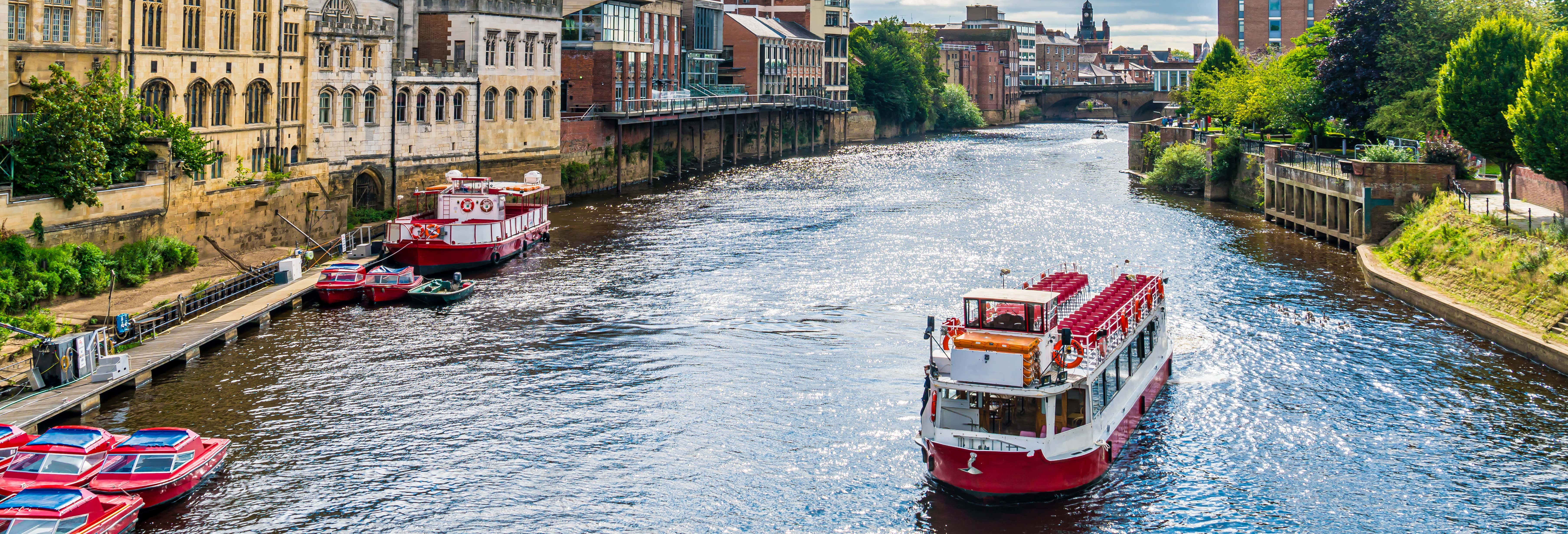 Paseo en barco por York