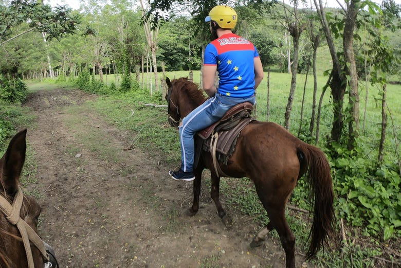 Ruta a caballo por Jamao al Norte