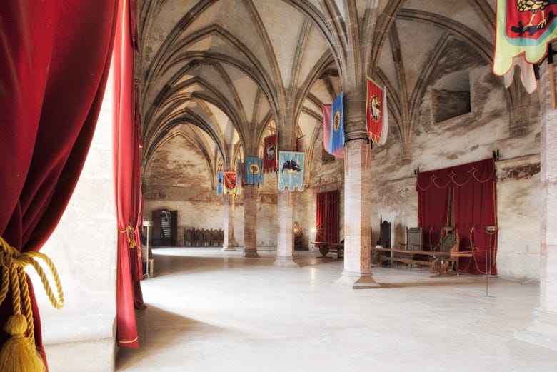 All'interno del Castello di Corvin