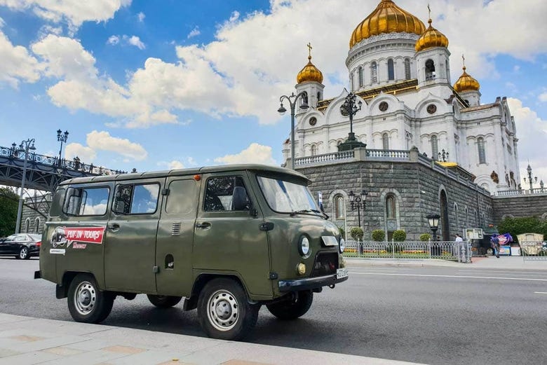 Tour de Moscou en fourgonnette soviétique