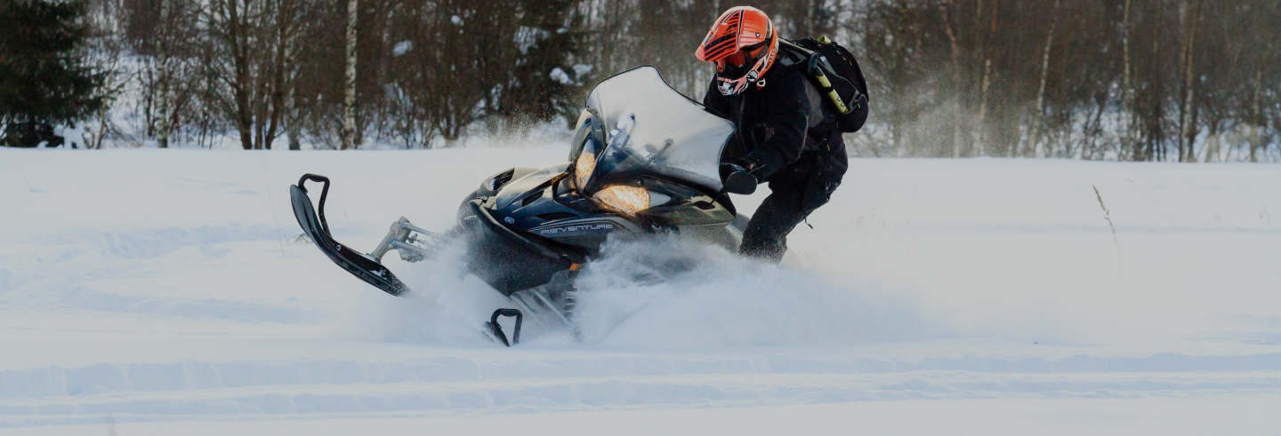 Aventura de moto de neve