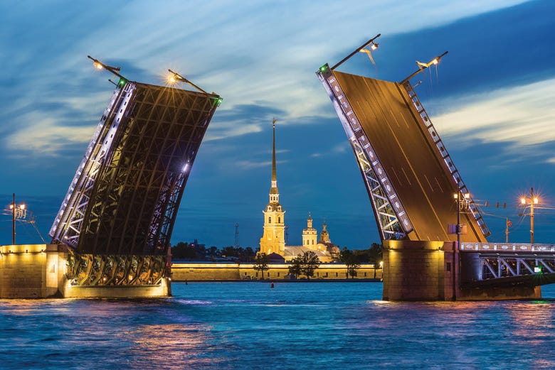 Pont-levis de Saint-Pétersbourg