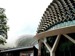 Esplanade, Theatres on the Bay - Singapore's most famous theatre