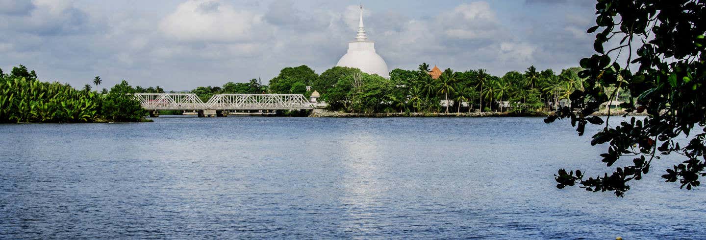 Excursión privada a Kalutara y finca Lunuganga