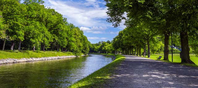 Promenade en bateau sur le canal royal
