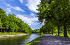 Promenade en bateau sur le canal royal