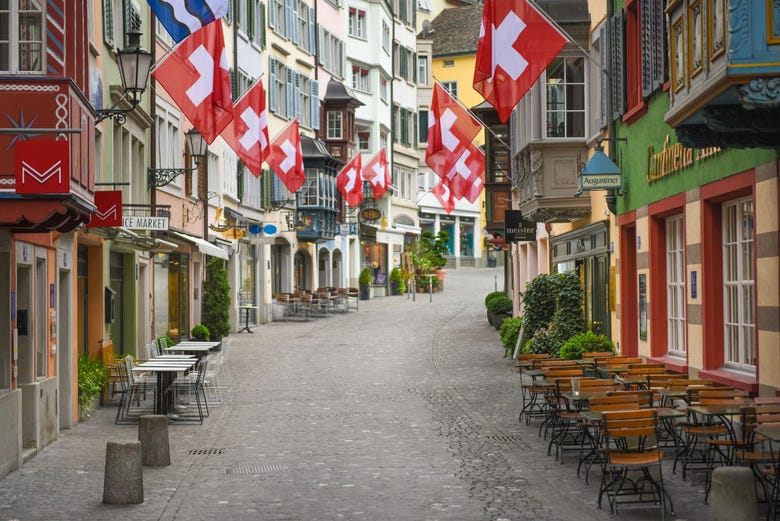 Rua do Niederdorf, o centro histórico de Zurique