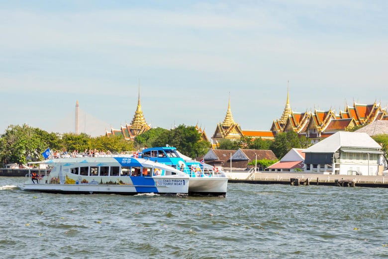 boat trip bangkok river