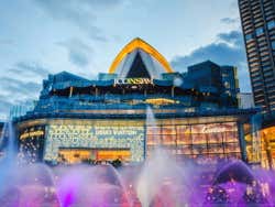 Entertainment at icon siam