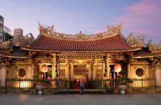 Free Longshan Temple Night Tour