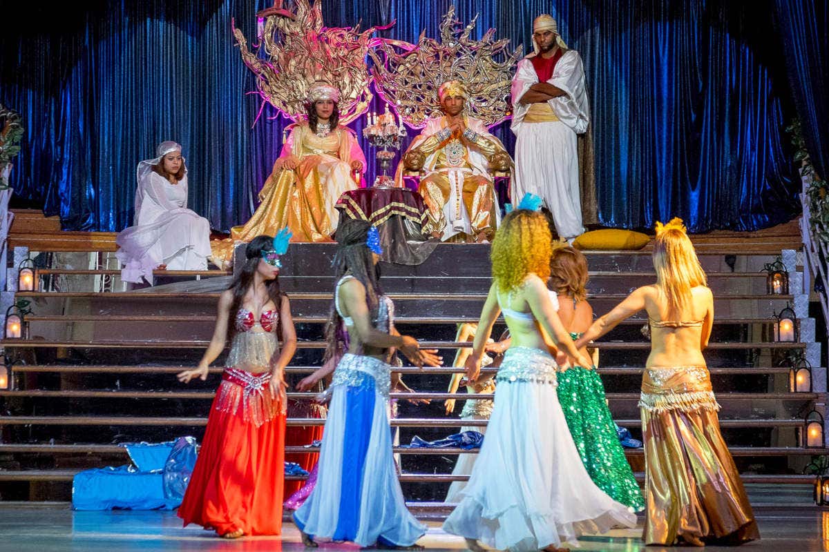 1001 Nights Scheherazade Dinner Show in Hammamet