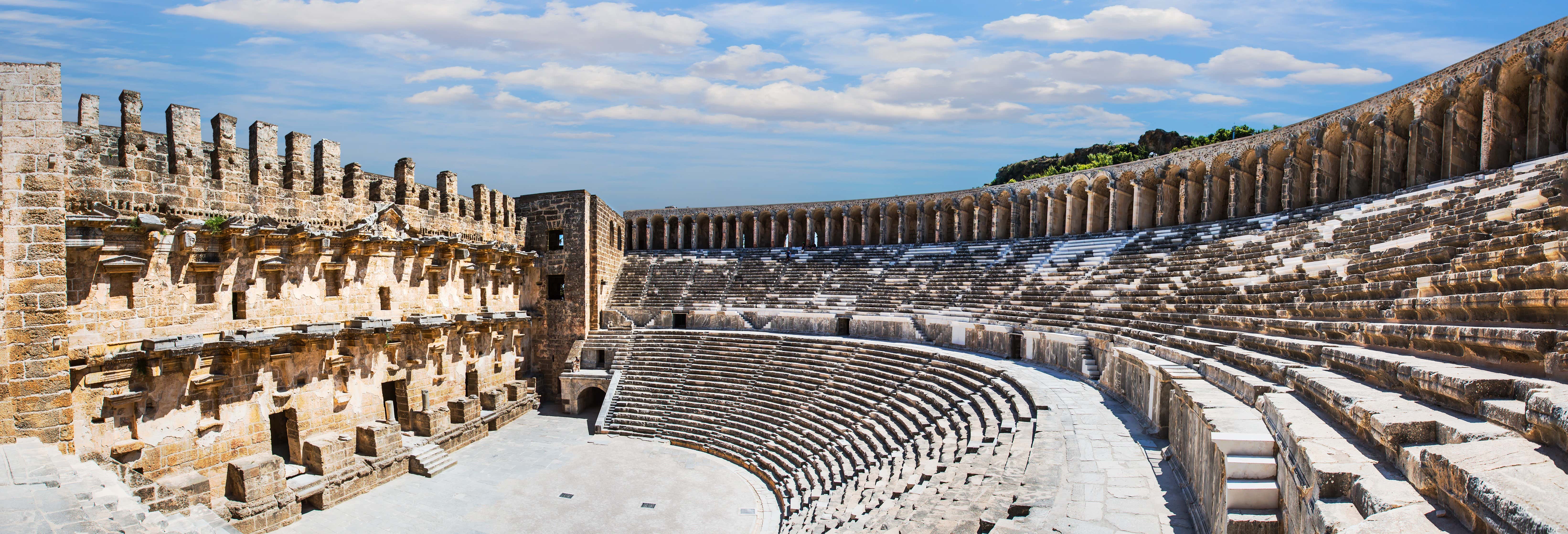 Excursión a Aspendos, Perge y cascada de Manavgat