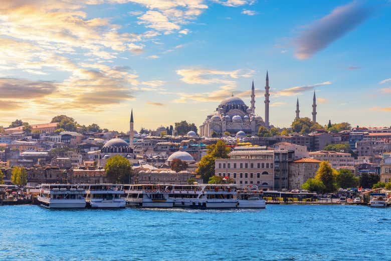 Vistas de Estambul desde el Bósforo