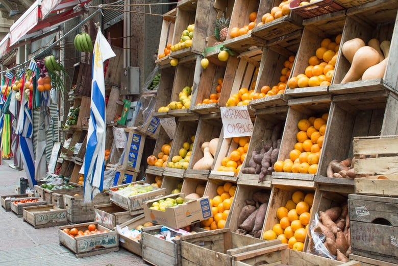 Mercado callejero en Montevideo