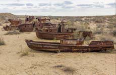 Day Trip to the Ship Graveyard of Moynaq