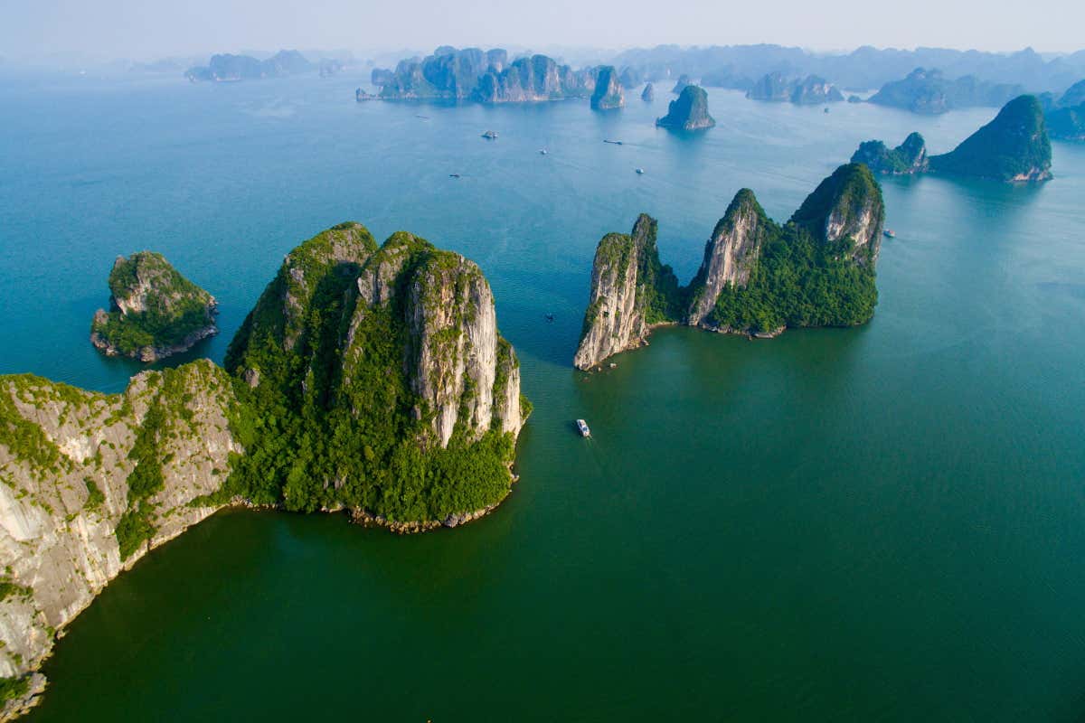 Crucero de 2 días por la bahía de Ha Long desde Hanói