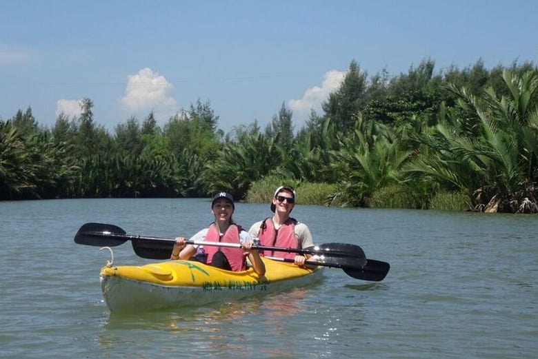 Tour en kayak por Hanoi